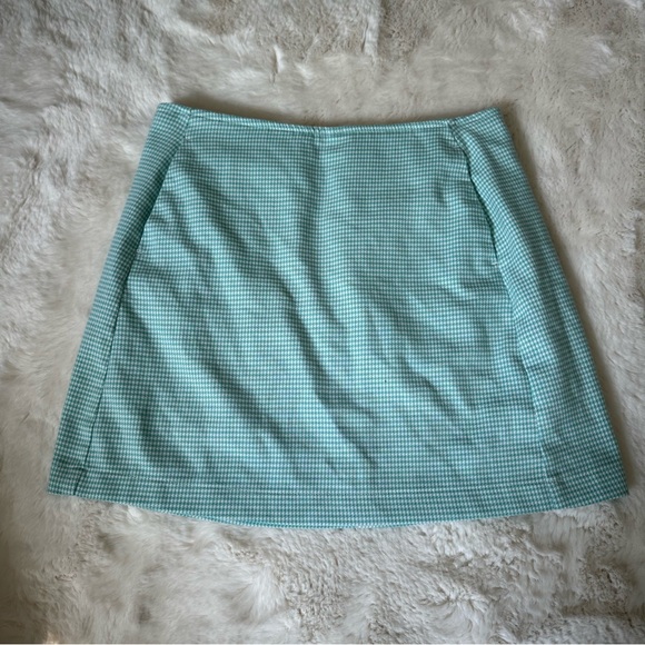 Urban outfitter size s light blue/mint green and white houndstooth mini skirt - Picture 6 of 6